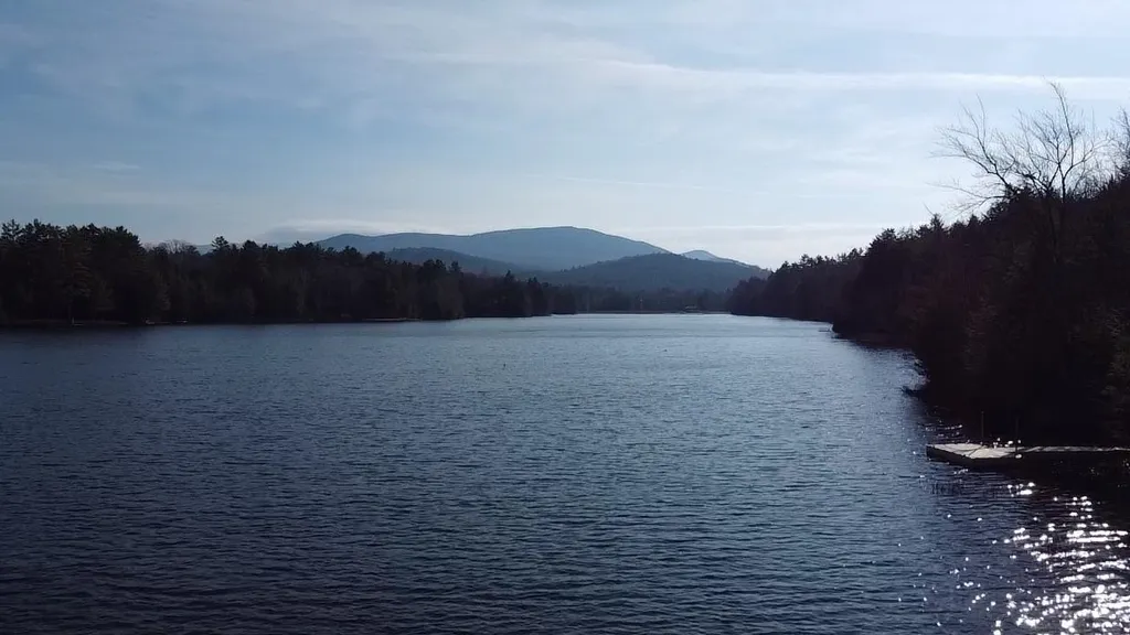 354 Lakeside Drive Haverhill NH 03785