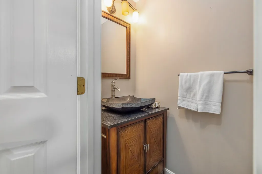 85 Spinnaker Way Portsmouth NH 03801