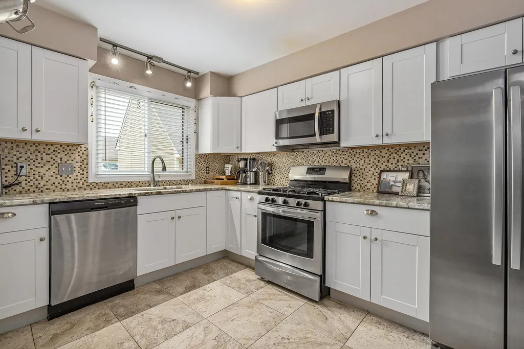 85 Spinnaker Way Portsmouth NH 03801