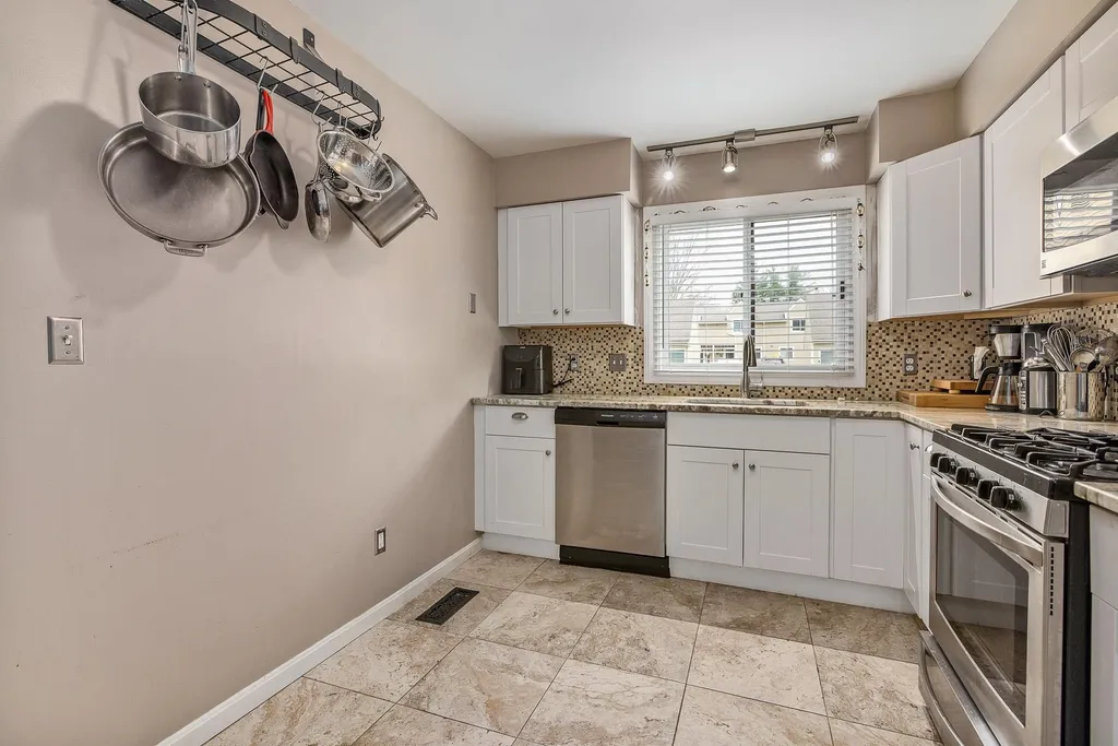 85 Spinnaker Way Portsmouth NH 03801