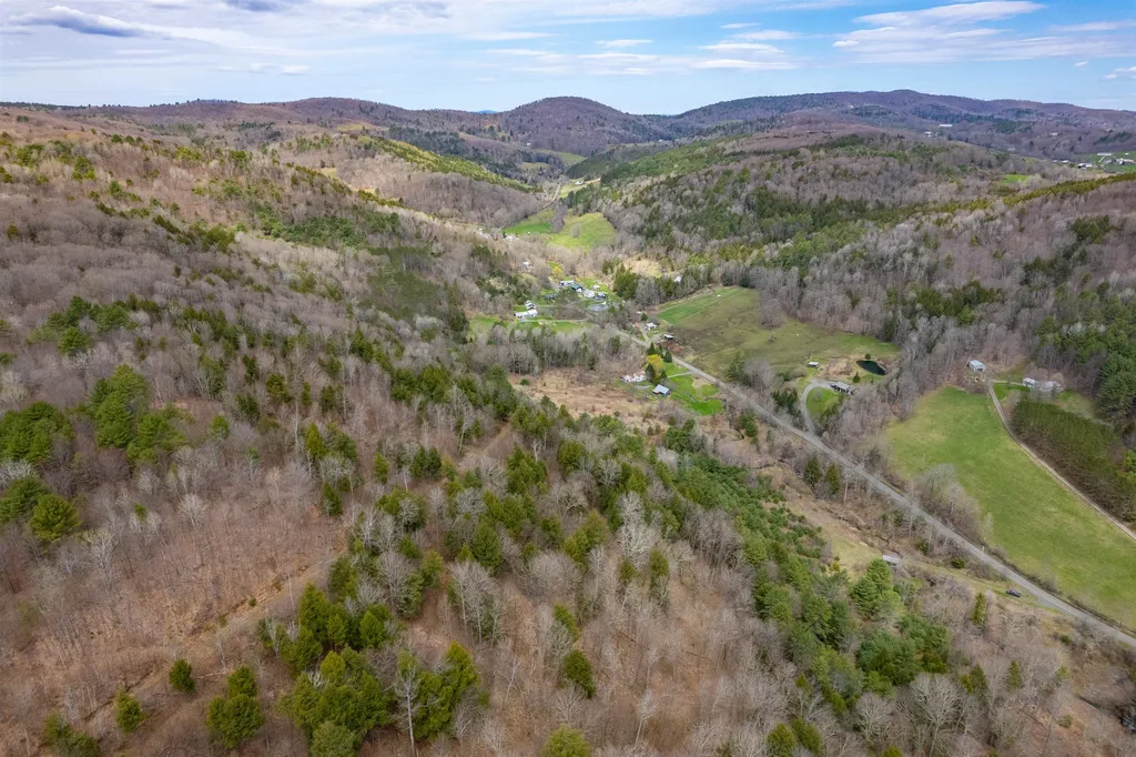 113 Spring Road Tunbridge VT 05077