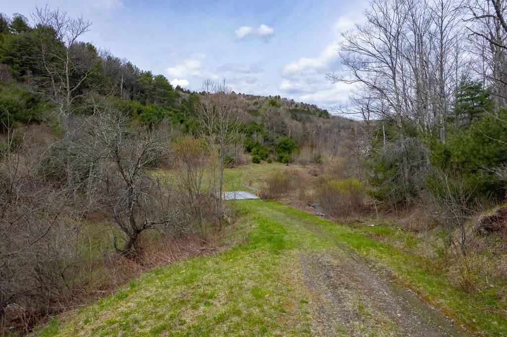 113 Spring Road Tunbridge VT 05077