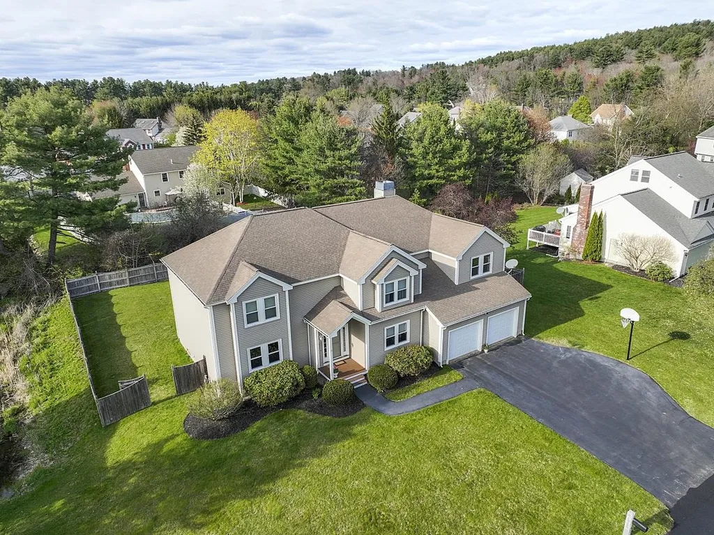 11 Lojko Drive Nashua NH 03062