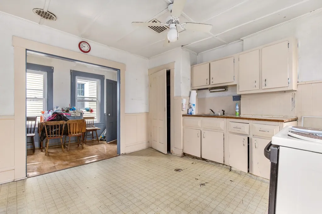 4 Fern Court Dover NH 03820