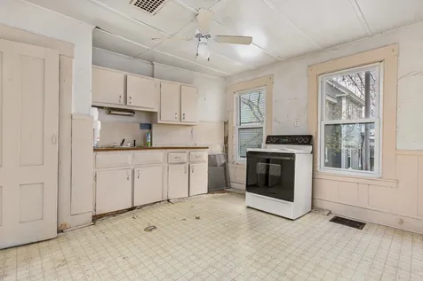 4 Fern Court Dover NH 03820
