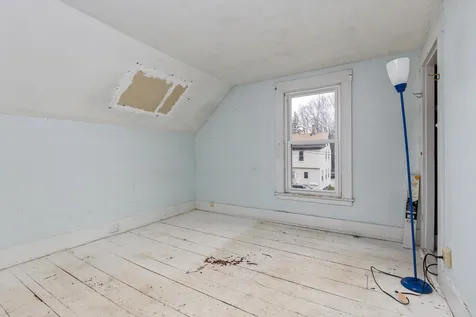 4 Fern Court Dover NH 03820