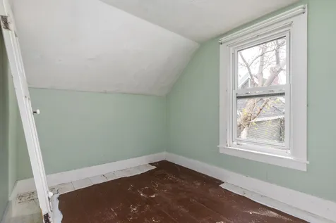 4 Fern Court Dover NH 03820