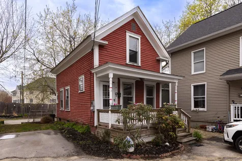 4 Fern Court Dover NH 03820