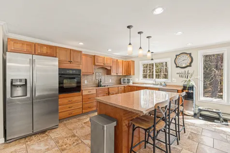 30 Pleasant View Drive Exeter NH 03833