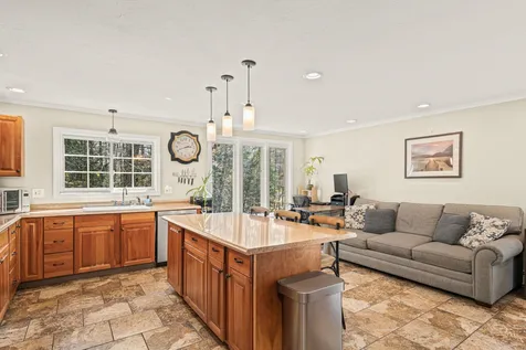 30 Pleasant View Drive Exeter NH 03833