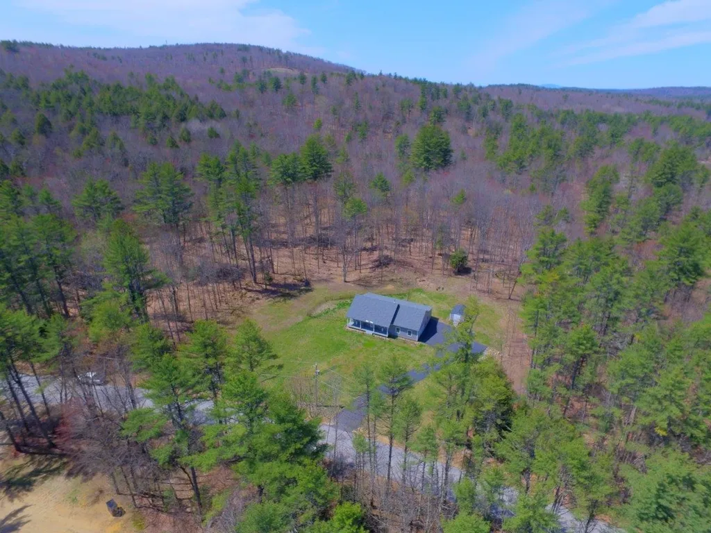7166 Oak Hill Road Loudon NH 03307