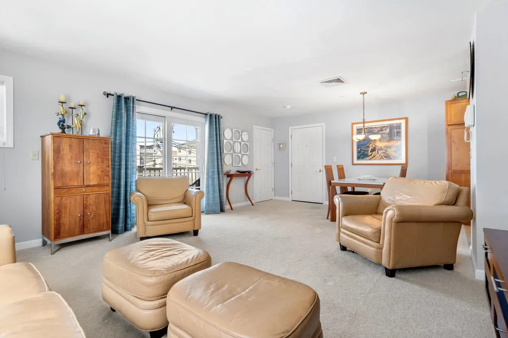 15 K Street Hampton NH 03842