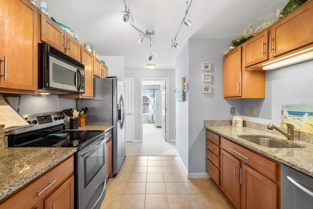 15 K Street Hampton NH 03842