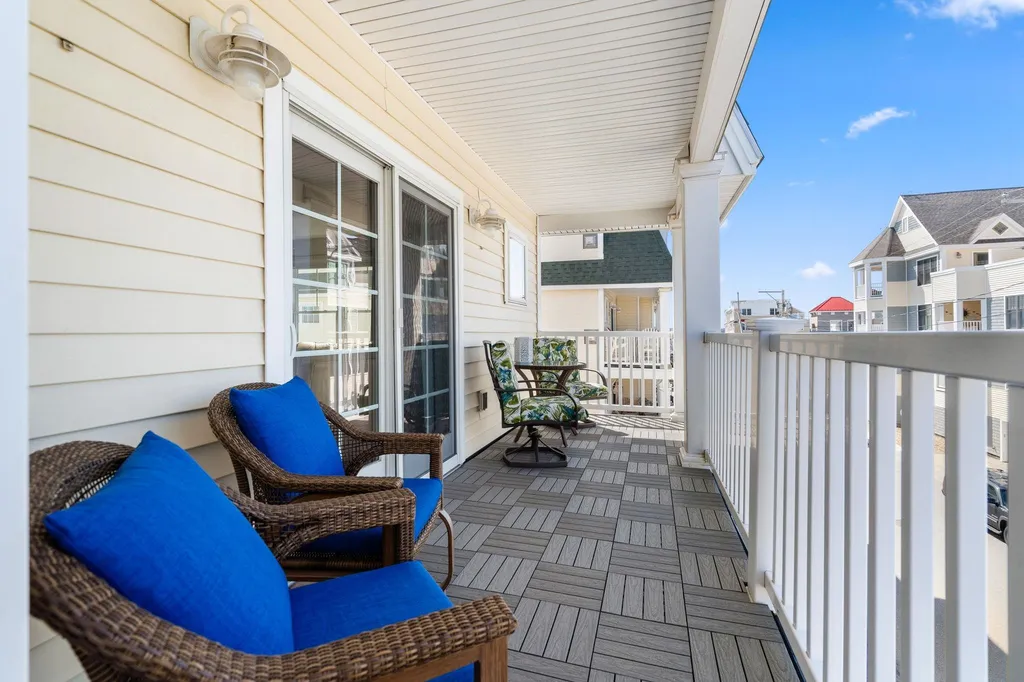 15 K Street Hampton NH 03842