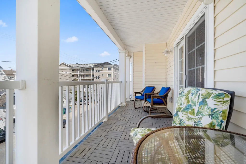 15 K Street Hampton NH 03842