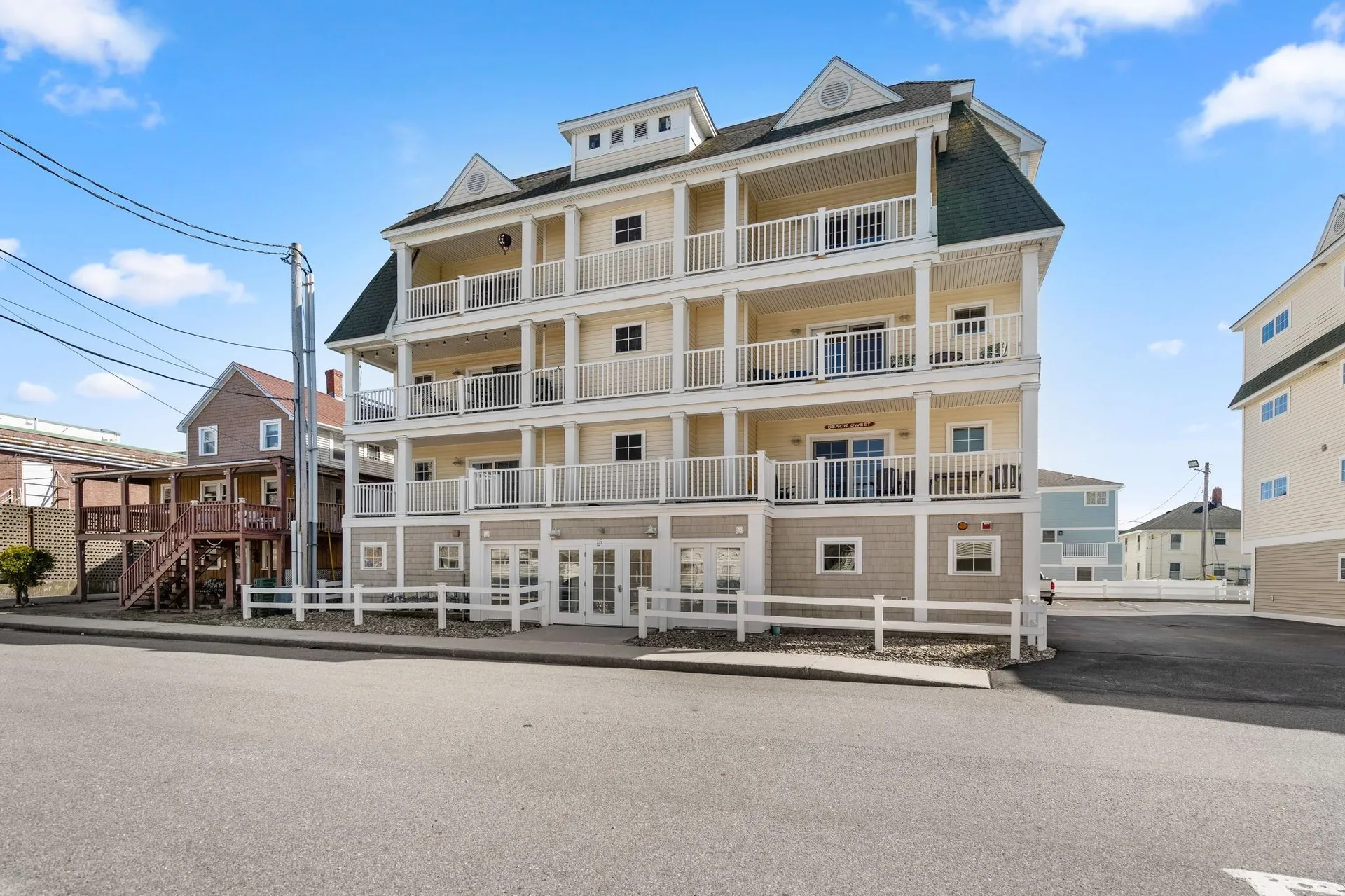 15 K Street Hampton NH 03842