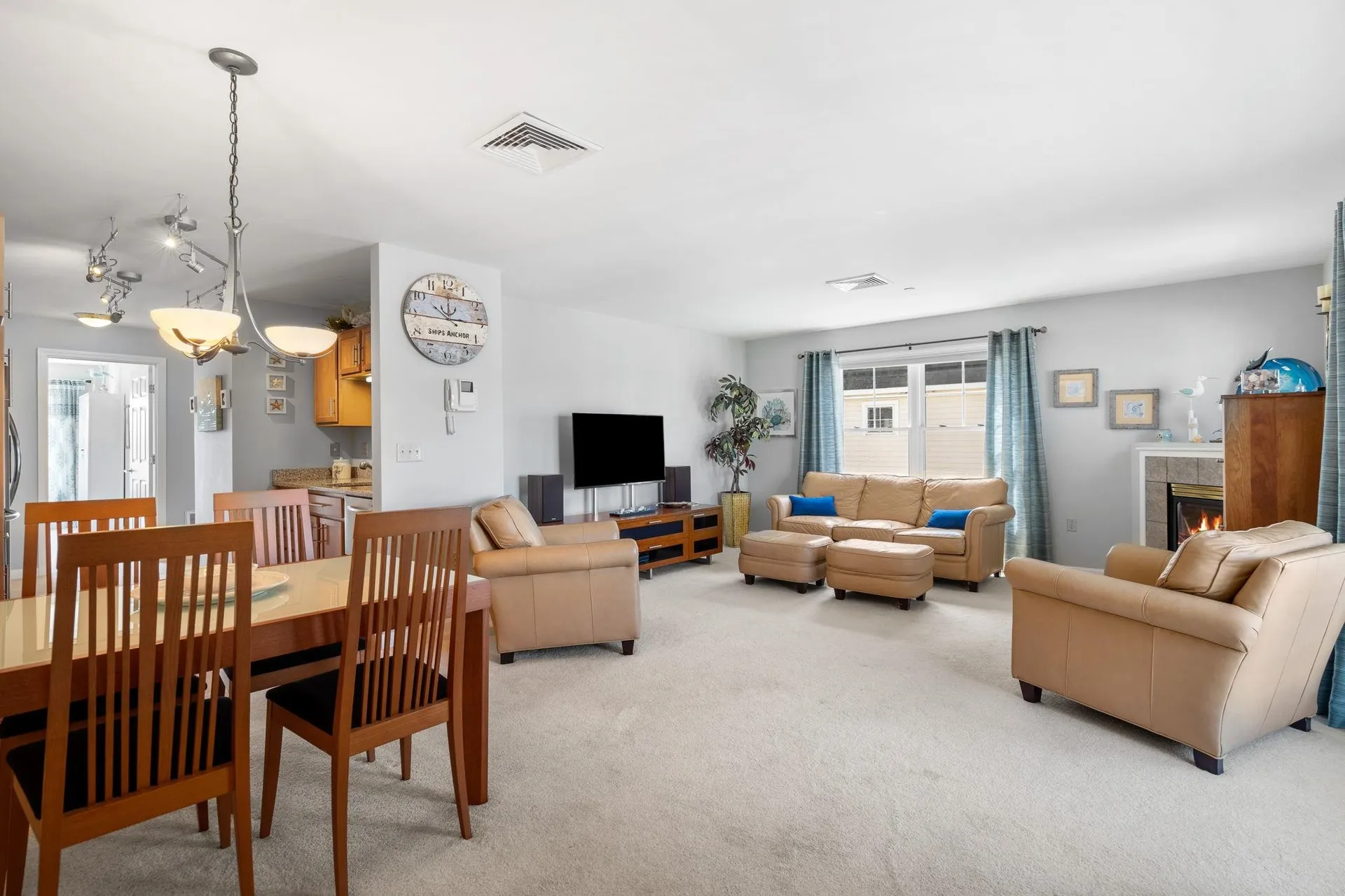 15 K Street Hampton NH 03842