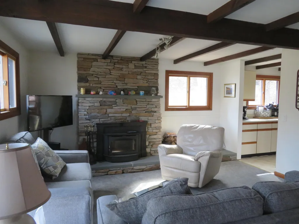 82 Suissevale Avenue Moultonborough NH 03254