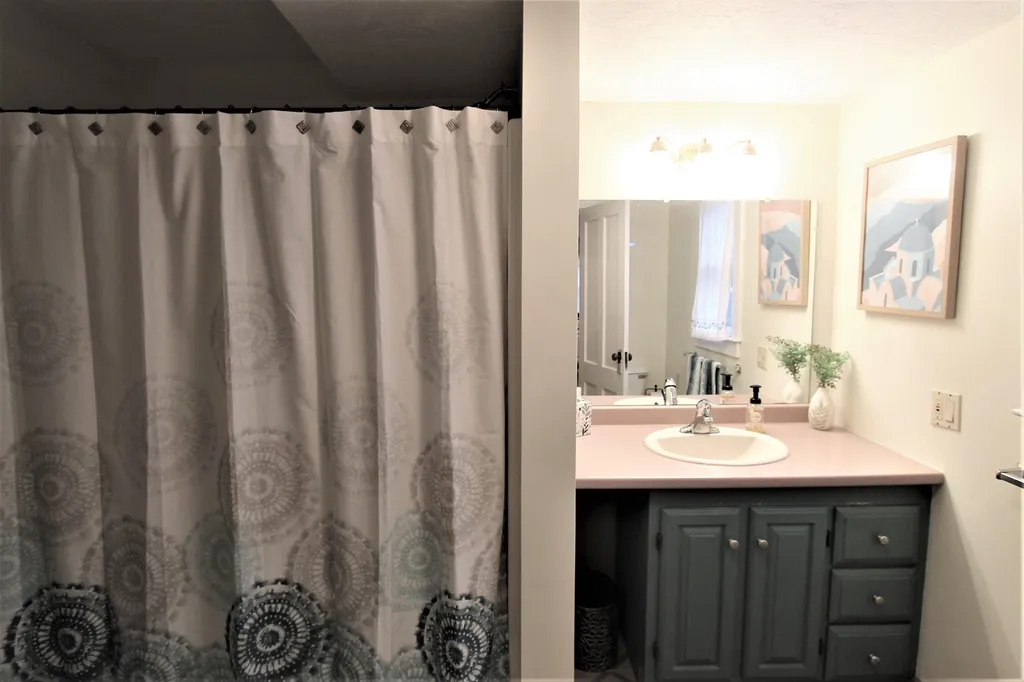 16 Thorne Road Kingston NH 03848