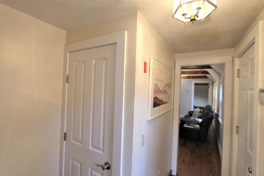 16 Thorne Road Kingston NH 03848