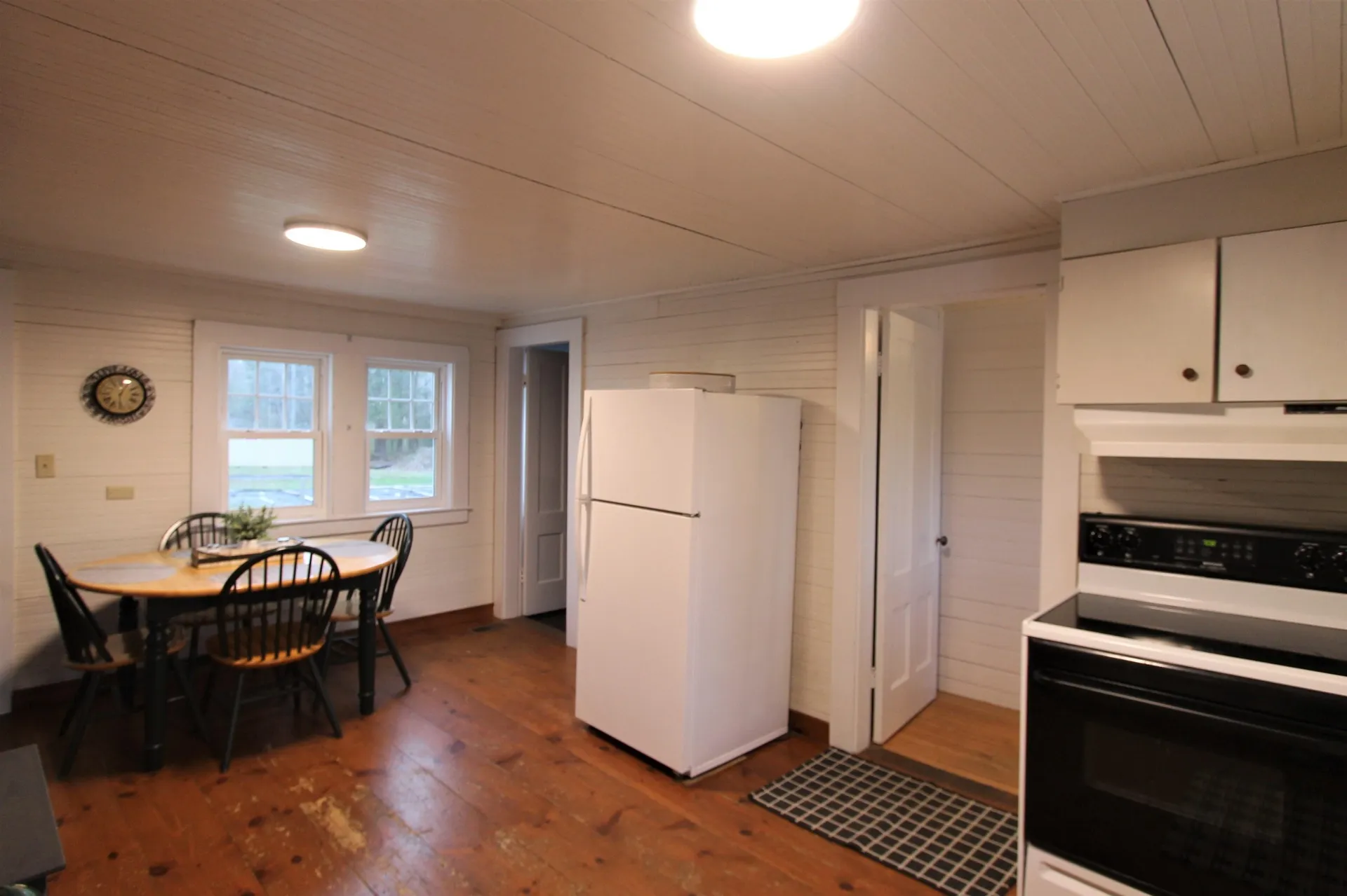 16 Thorne Road Kingston NH 03848