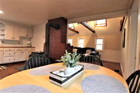 16 Thorne Road Kingston NH 03848