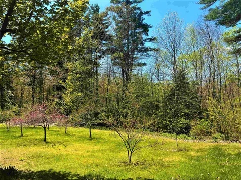 16 Thorne Road Kingston NH 03848