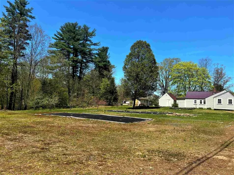 16 Thorne Road Kingston NH 03848