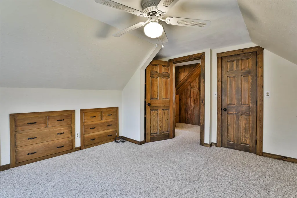 8 Glen Drive Nashua NH 03062