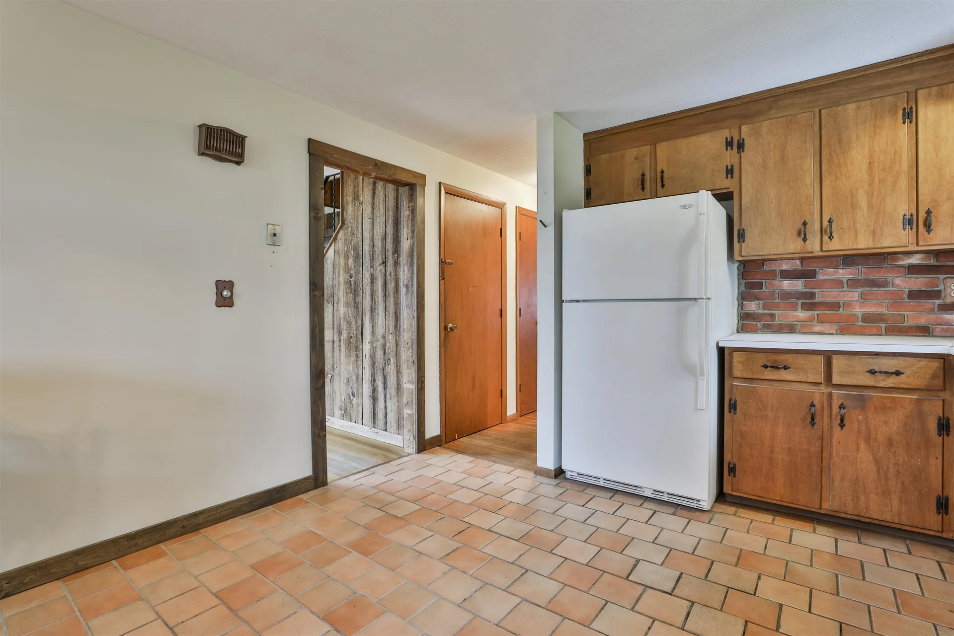 8 Glen Drive Nashua NH 03062
