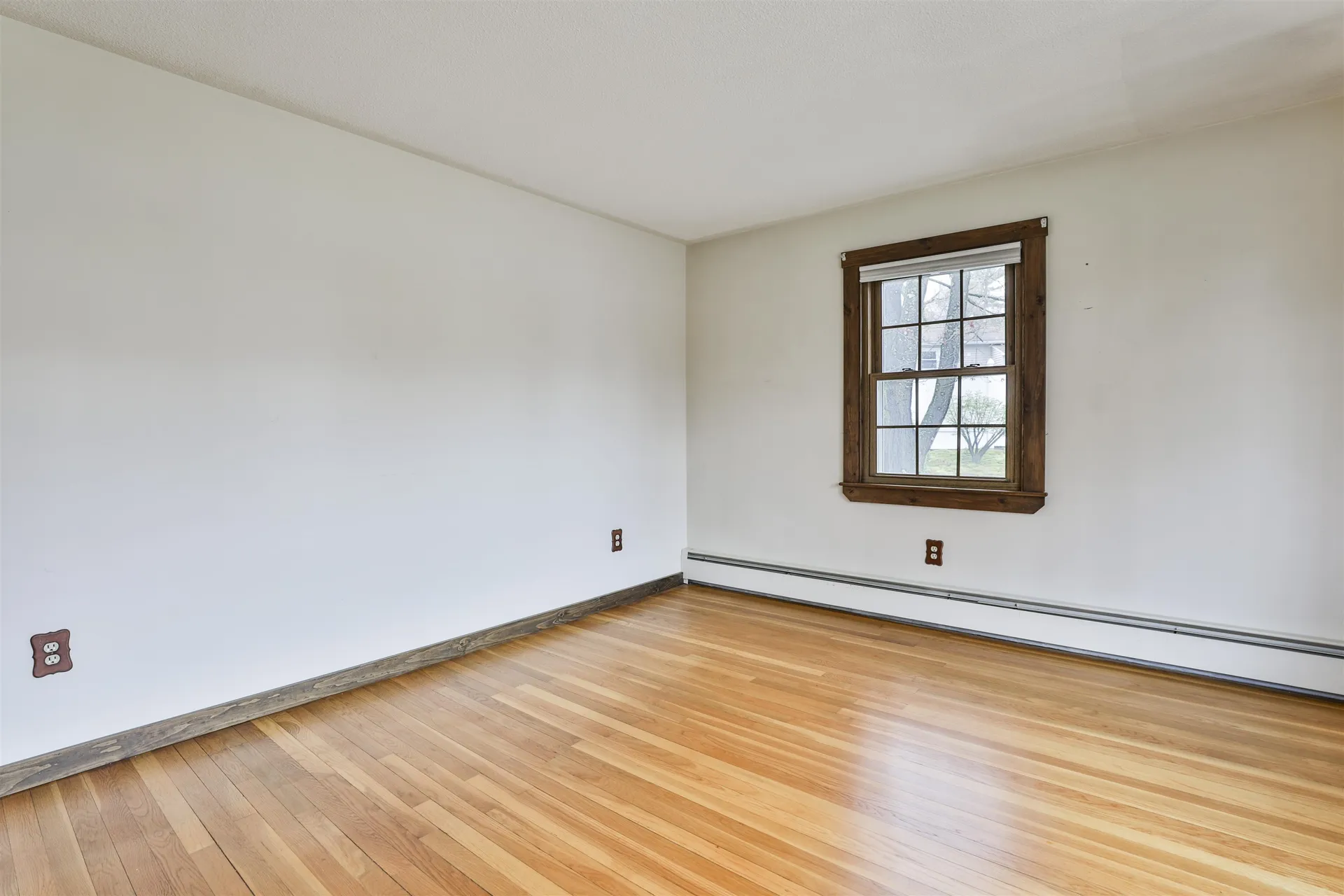 8 Glen Drive Nashua NH 03062