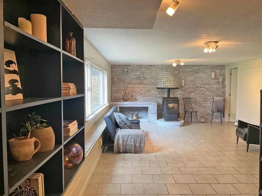 57 Meetinghouse Lane Brattleboro VT 05301