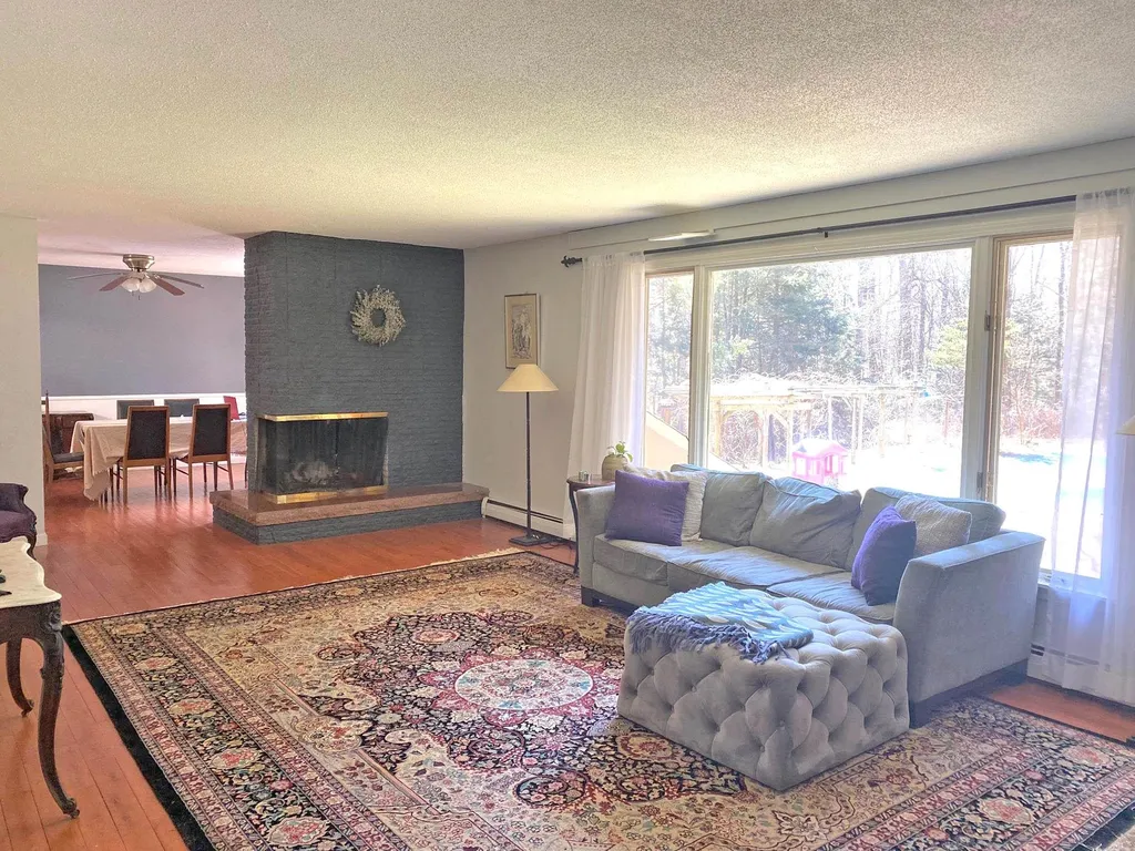 57 Meetinghouse Lane Brattleboro VT 05301