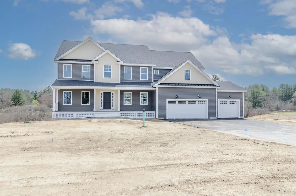 16 Caymus Ridge Salem NH 03079