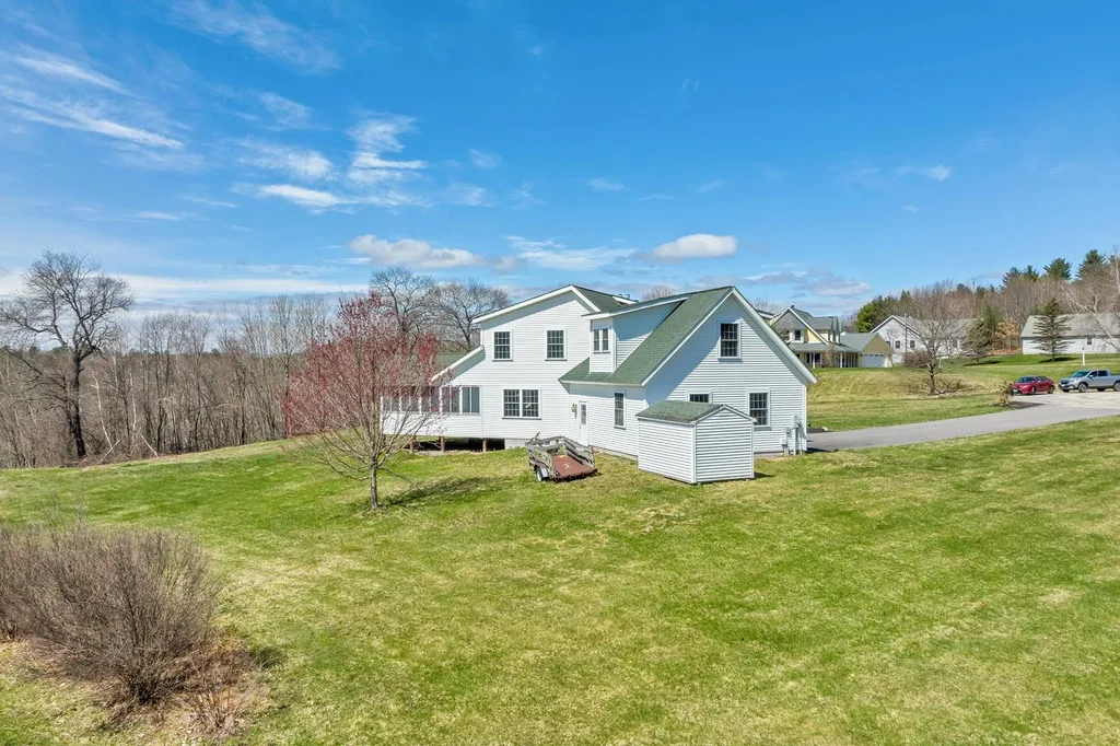 18 Christy Lane Meredith NH 03253