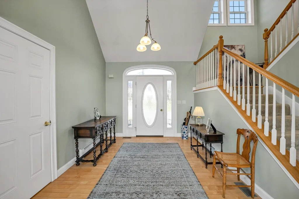 18 Christy Lane Meredith NH 03253