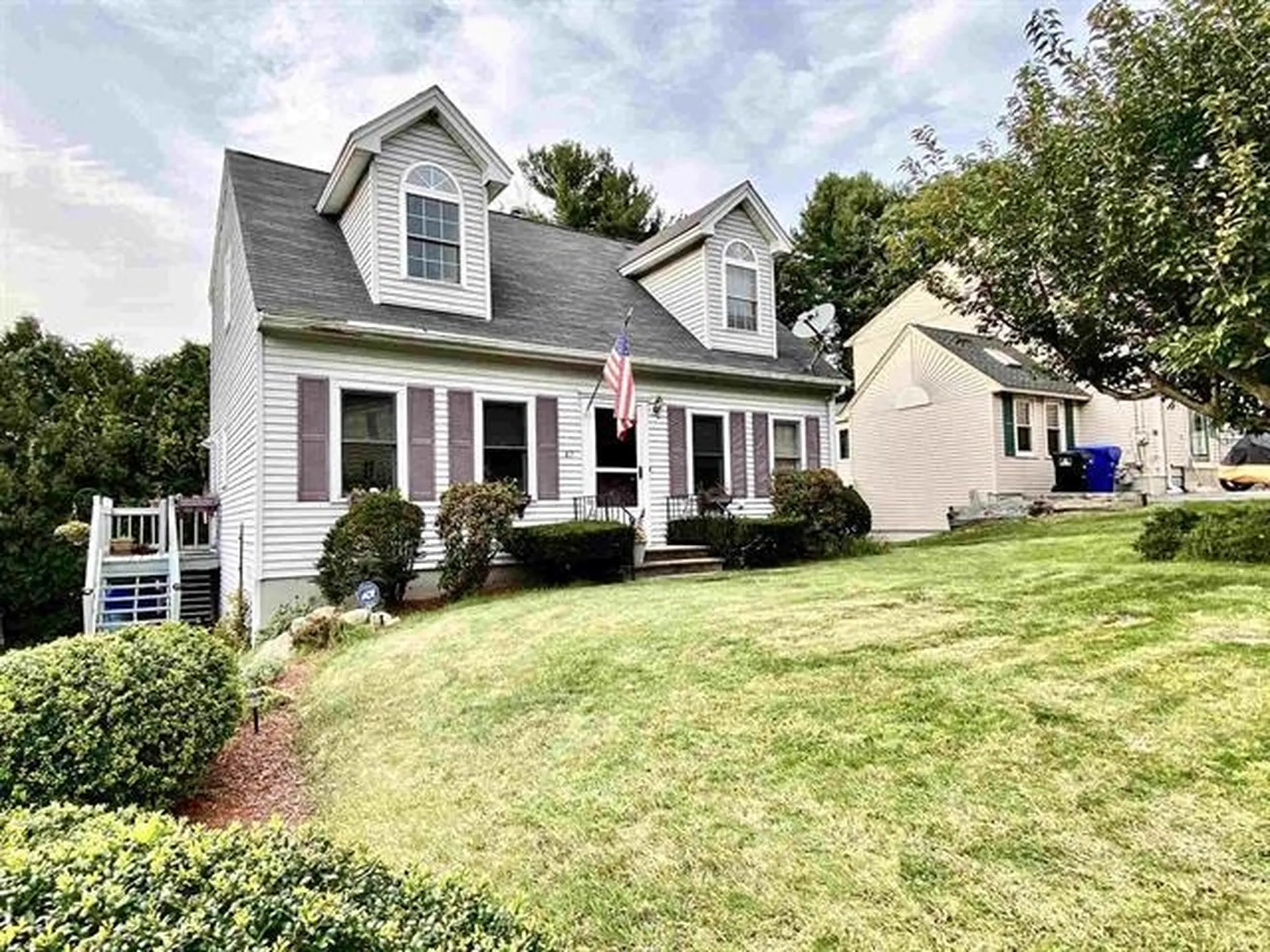 47 Riverside Avenue Hudson NH 03051