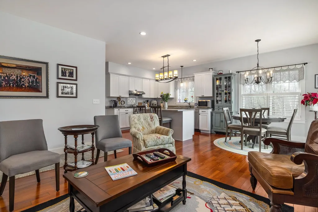 34 Winnicut Road North Hampton NH 03862
