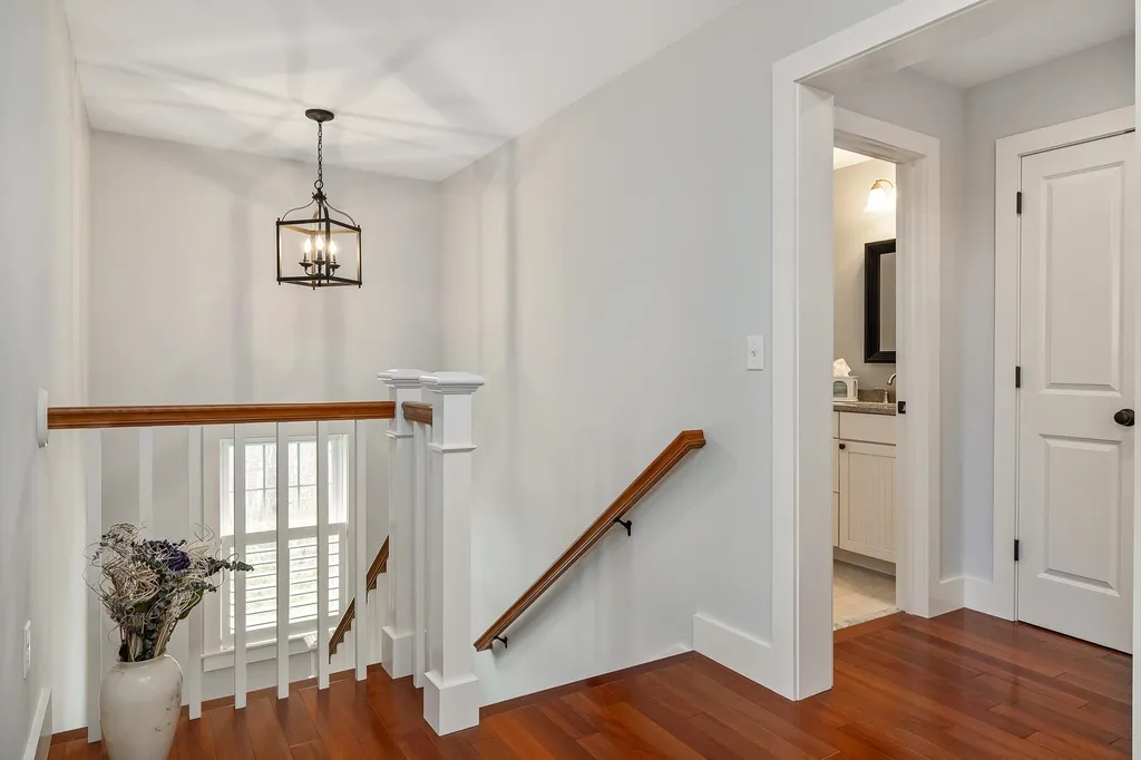 34 Winnicut Road North Hampton NH 03862
