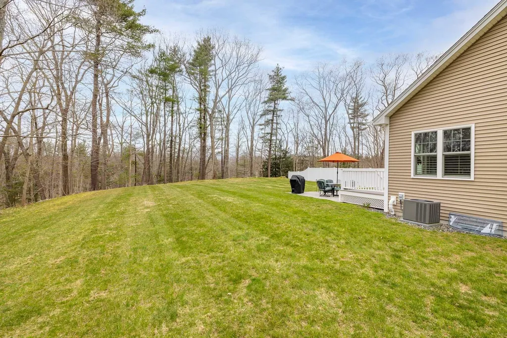 34 Winnicut Road North Hampton NH 03862