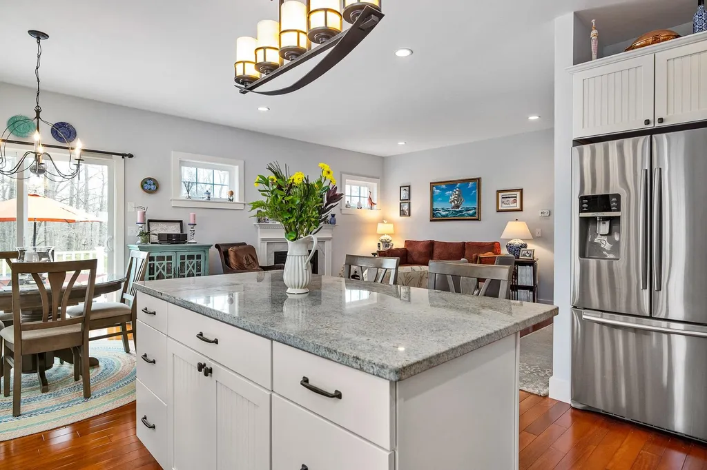 34 Winnicut Road North Hampton NH 03862