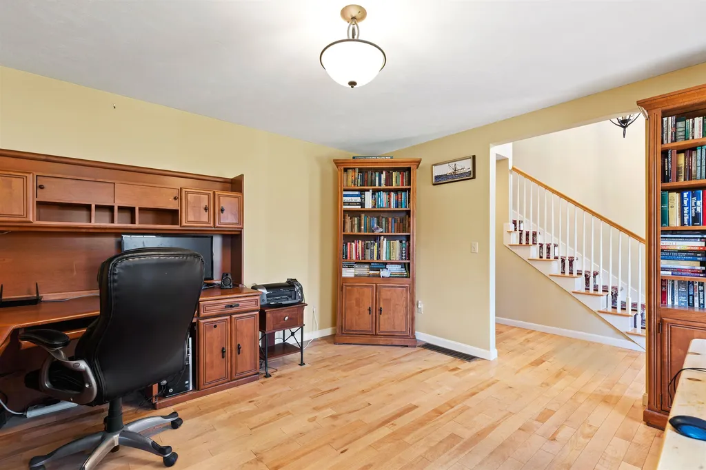 14 S Ridge Road Bradford NH 03221