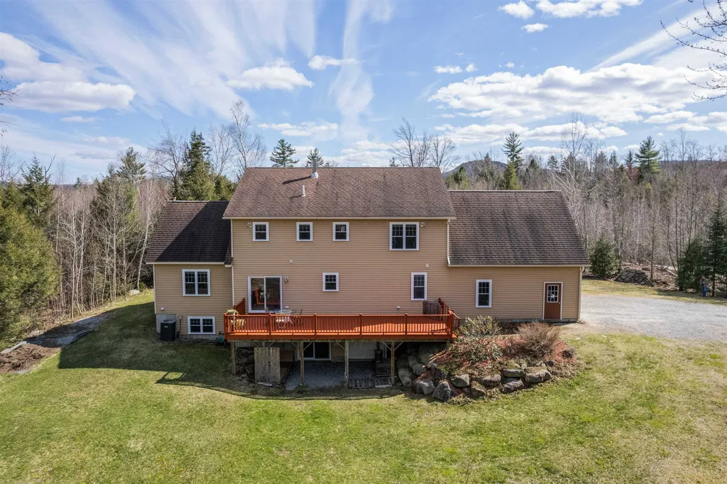 14 S Ridge Road Bradford NH 03221