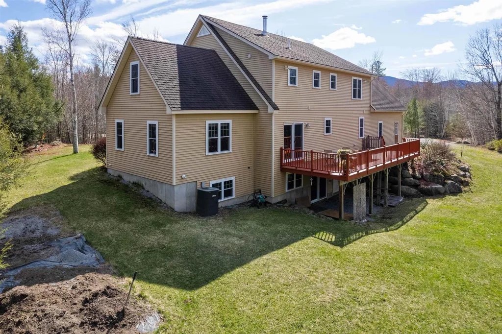14 S Ridge Road Bradford NH 03221
