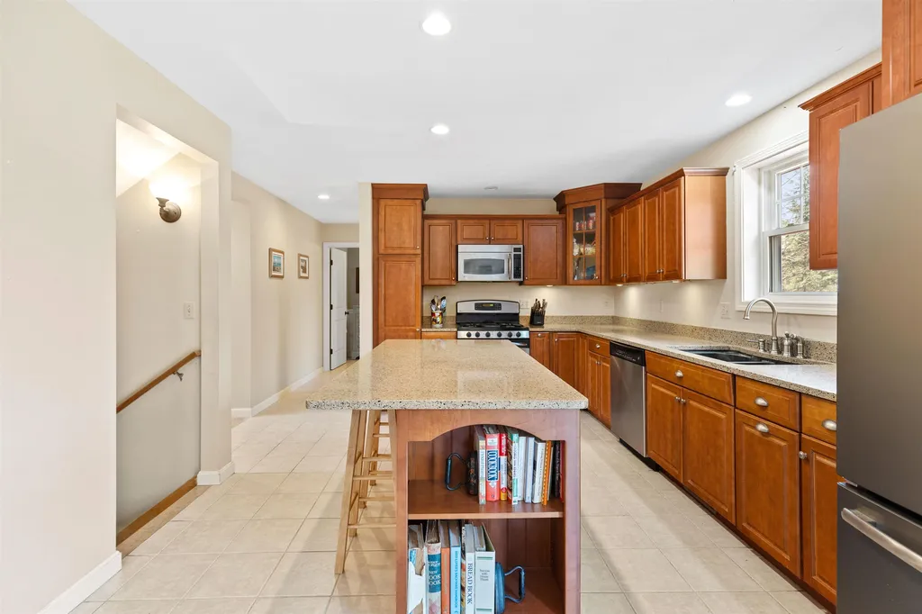14 S Ridge Road Bradford NH 03221