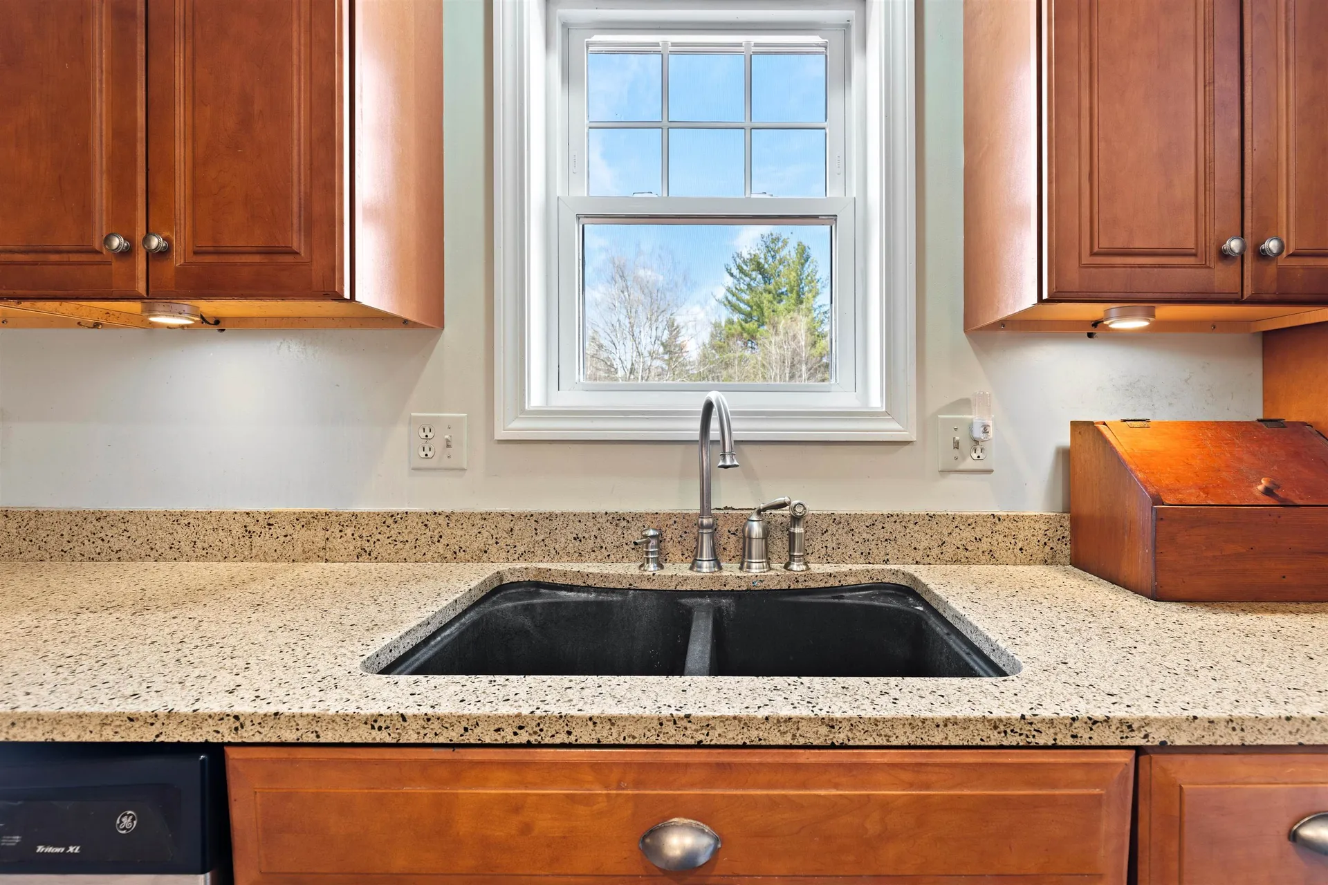 14 S Ridge Road Bradford NH 03221
