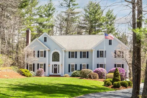 15 Mcintosh Lane Bedford NH 03110