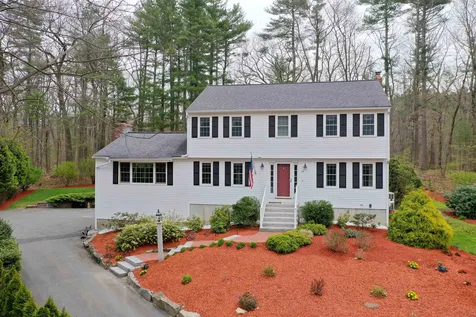 14 Autumn Street Windham NH 03087