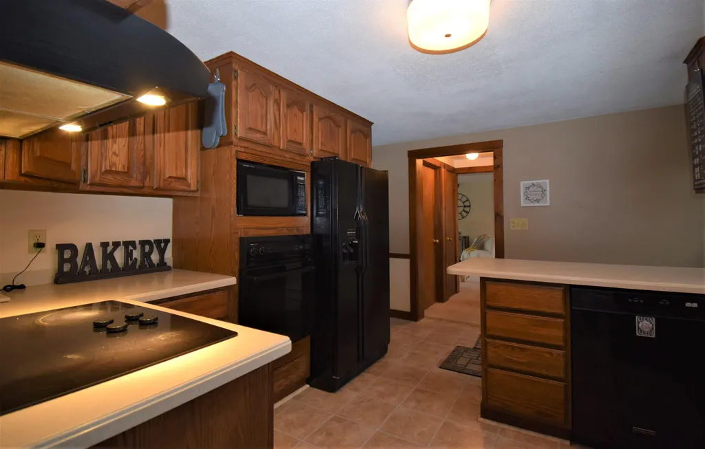 14 Exeter Road Kingston NH 03848