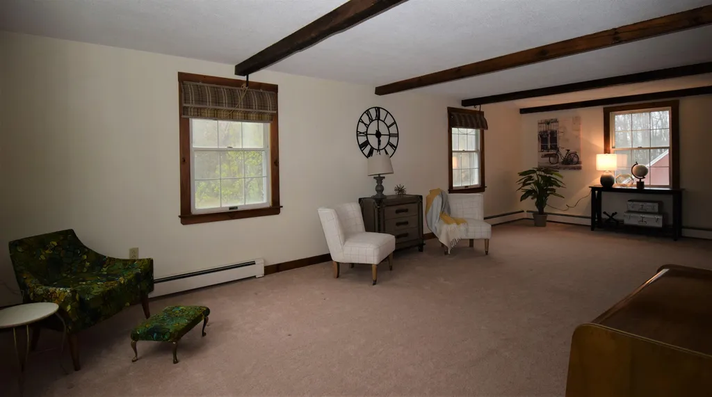 14 Exeter Road Kingston NH 03848